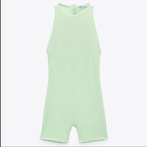 HIGH NECK STRETCH ROMPER